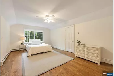 193 Pulis Avenue, Franklin Lakes, NJ 07417 - Photo 20