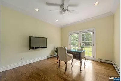 193 Pulis Avenue, Franklin Lakes, NJ 07417 - Photo 14