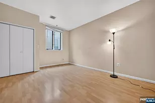 75 Liberty B-17, Jersey City, NJ 07306 - Photo 8