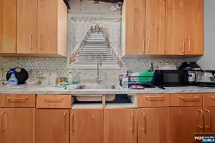 253 Burnett St, East Orange, NJ 07018 - Photo 22