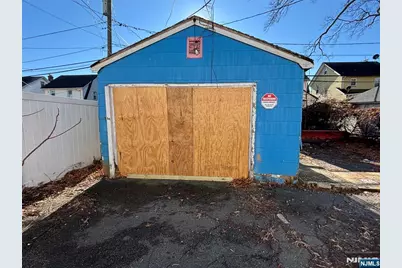 37 Wayne Avenue, East Orange, NJ 07018 - Photo 6