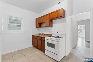 595 15th Ave, Newark, NJ 07103 - Photo 24