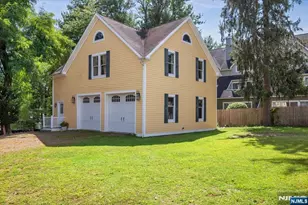 21 Franklin Pl, Morristown, NJ 07960 - Photo 36