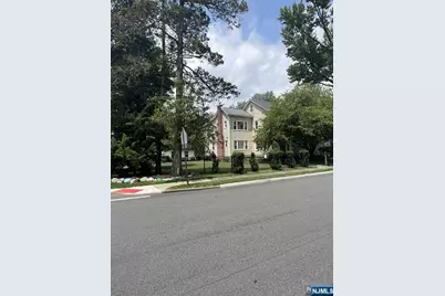 211 Paterson Avenue 2nd Fl #2nd Fl, Midland Park, NJ 07432 - Photo 32