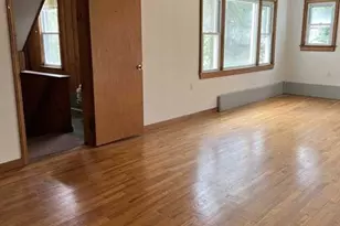 211 Paterson Ave 2nd Fl, Midland Park, NJ 07432 - Photo 6