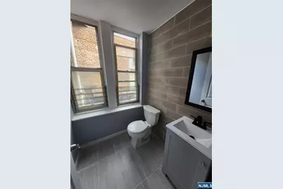 316 S Orange Avenue 2N #2N, Newark, NJ 07103 - Photo 8