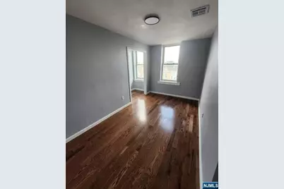 316 S Orange Avenue, Newark, NJ 07103 - Photo 2