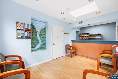 197 So. Washington Ave, Bergenfield, NJ 07621 - Photo 6