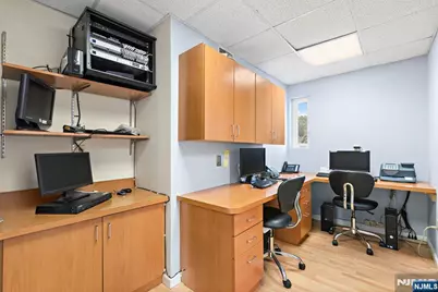 197 So. Washington Ave, Bergenfield, NJ 07621 - Photo 10
