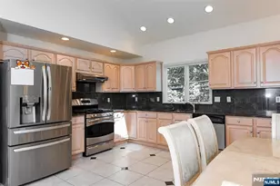 499 Morse Ave, Ridgefield, NJ 07657 - Photo 18