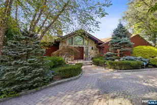 951 Scioto Dr, Franklin Lakes, NJ 07417 - Photo 2