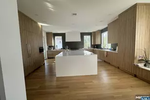 14 Allison Dr, Englewood Cliffs, NJ 07632 - Photo 2