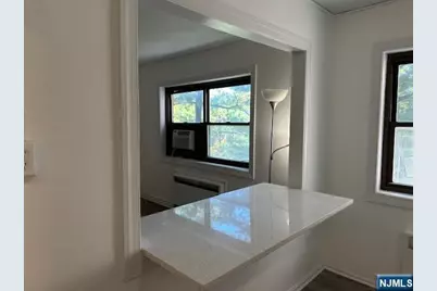 420 Fairview Avenue 4F #4F, Fort Lee, NJ 07024 - Photo 1