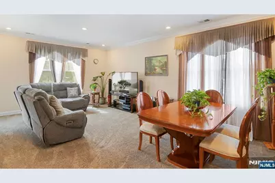 43 Elston Court 301 #301, Wanaque, NJ 07420 - Photo 4