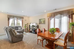 43 Elston Ct 301, Wanaque, NJ 07420 - Photo 4