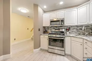 2331 Oliver Ct, Mahwah, NJ 07430 - Photo 12