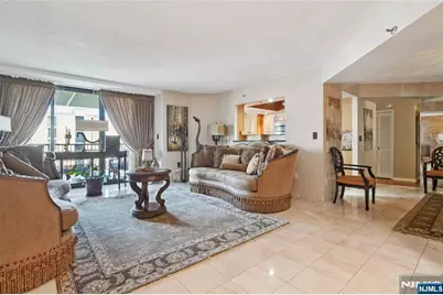 245 Prospect Avenue 5B #5B, Hackensack, NJ 07601 - Photo 1