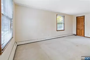 366 Spring Valley Rd, Paramus, NJ 07652 - Photo 14