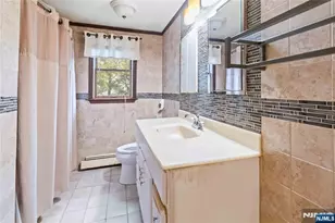 366 Spring Valley Rd, Paramus, NJ 07652 - Photo 16