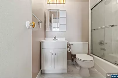 250 Gorge Road 18K #18K, Cliffside Park, NJ 07010 - Photo 14