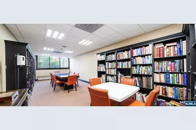 250 Gorge Road 18K #18K, Cliffside Park, NJ 07010 - Photo 28