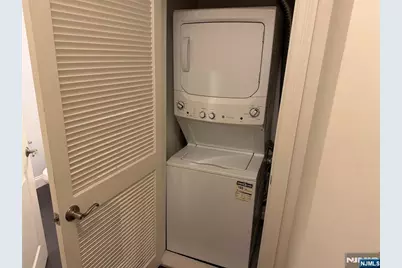 2001 Hudson Terrace 404 #404, Fort Lee, NJ 07024 - Photo 16