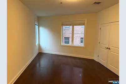 2001 Hudson Terrace 404 #404, Fort Lee, NJ 07024 - Photo 6