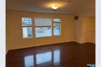 2001 Hudson Terrace 404 #404, Fort Lee, NJ 07024 - Photo 4