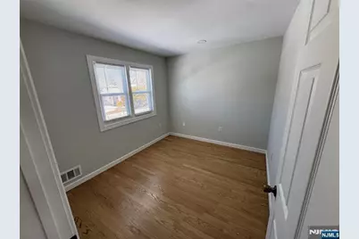 261 Schuyler Avenue, Kearny, NJ 07032 - Photo 8