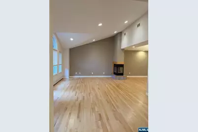 38 S Virginia Court, Englewood Cliffs, NJ 07632 - Photo 8