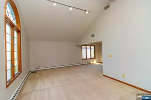 6 Donor Ave, Elmwood Park, NJ 07407 - Photo 4