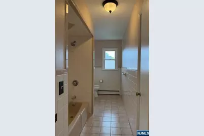 911 York Street 2 #2, East Rutherford, NJ 07073 - Photo 10