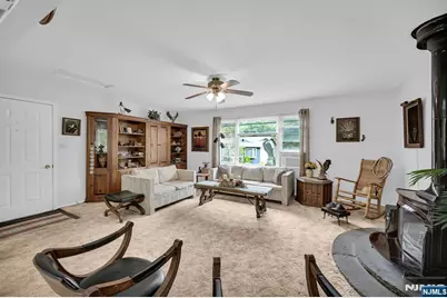 92 Lakeview Terrace, Oakland, NJ 07436 - Photo 6