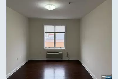 225 Walker Street 302 #302, Cliffside Park, NJ 07010 - Photo 10