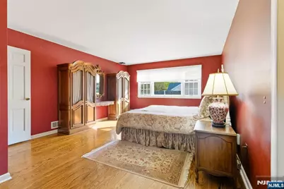 645 Cambridge Road, Paramus, NJ 07652 - Photo 24