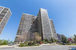 200 Winston Dr 2005, Cliffside Park, NJ 07010 - Photo 34