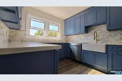 169 Grand Avenue 2nd Fl #2nd Fl, Leonia, NJ 07605 - Photo 12