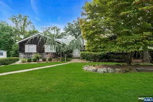 27 Underwood Dr, West Orange Township, NJ 07052 - Photo 6