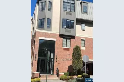461 Palisade Boulevard 303 #303, Fort Lee, NJ 07024 - Photo 4