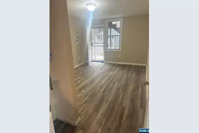 172 Main Street 5 #5, Paterson, NJ 07522 - Photo 2