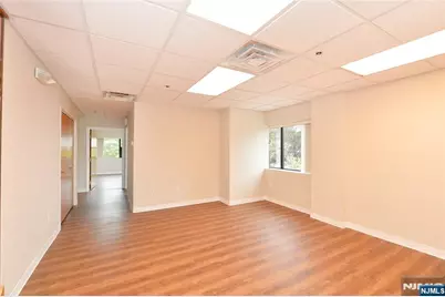 171 Franklin Turnpike 210 #210, Waldwick, NJ 07463 - Photo 4