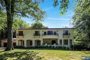 285 Arch Rd, Englewood, NJ 07631 - Photo 2