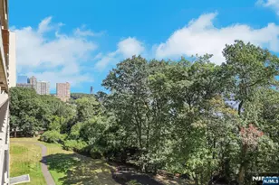 1 Horizon Rd, Fort Lee, NJ 07024 - Photo 8