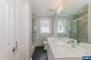 24 Henry Pl 2, Hackensack, NJ 07601 - Photo 16