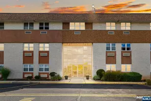 1111 River Road F26, Edgewater, NJ 07020 - Photo 2