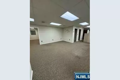 1124 US Highway 202 B9, B12 #B9, B12, Raritan, NJ 08869 - Photo 8