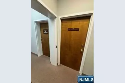 1124 US Highway 202 B9, B12 #B9, B12, Raritan, NJ 08869 - Photo 16