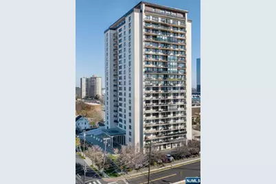 1590 Anderson Avenue 7F #7F, Fort Lee, NJ 07024 - Photo 2