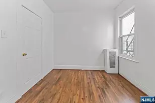 176 N 16th St, East Orange, NJ 07017 - Photo 14