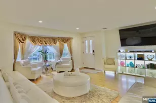 386A Park Ave, Fairview, NJ 07022 - Photo 18